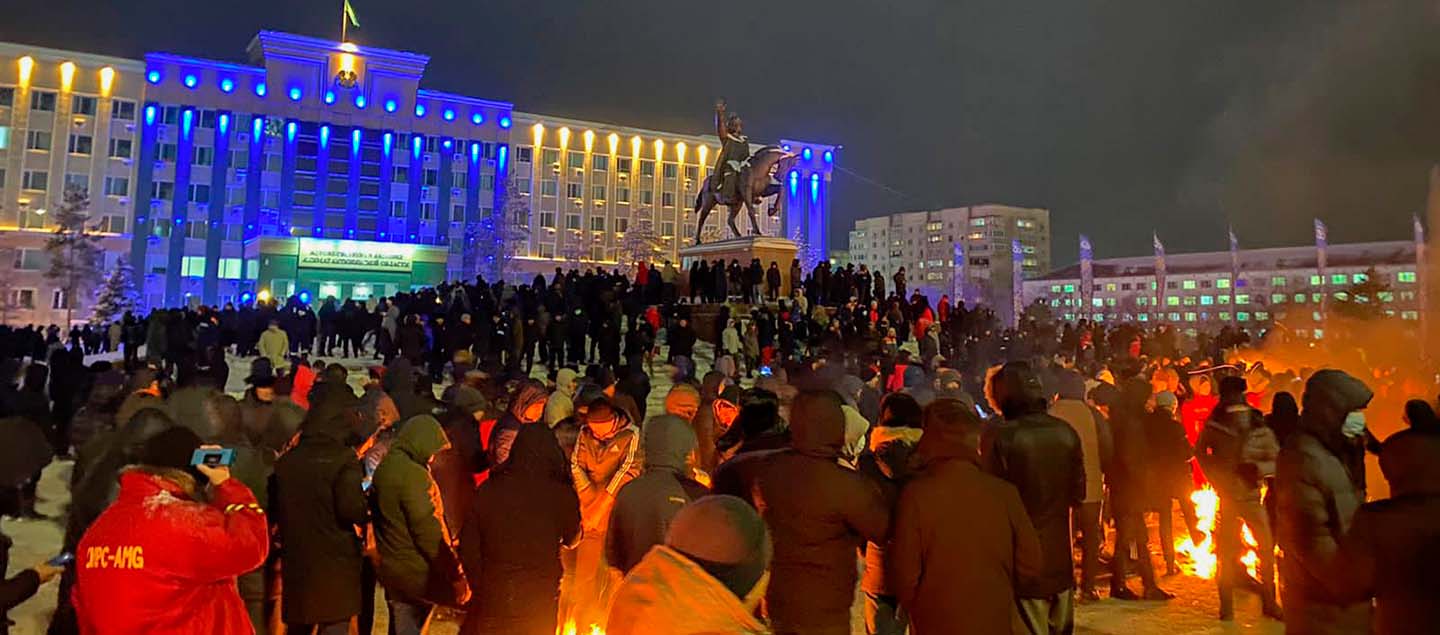 Kazajistán: ¿la llave del mundo?. Protestas en Aktobé (Kazajistán) de 2022. Foto: Esetok / Wikimedia Commons (CC BY-SA 4.0)