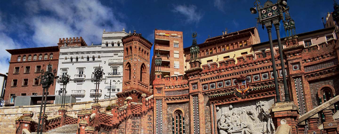 Grappling with a national tragedy. La Escalinata del Óvalo in Teruel, Spain. Photo: Jocelyn Erskine-Kellie (CC BY-SA 2.0).