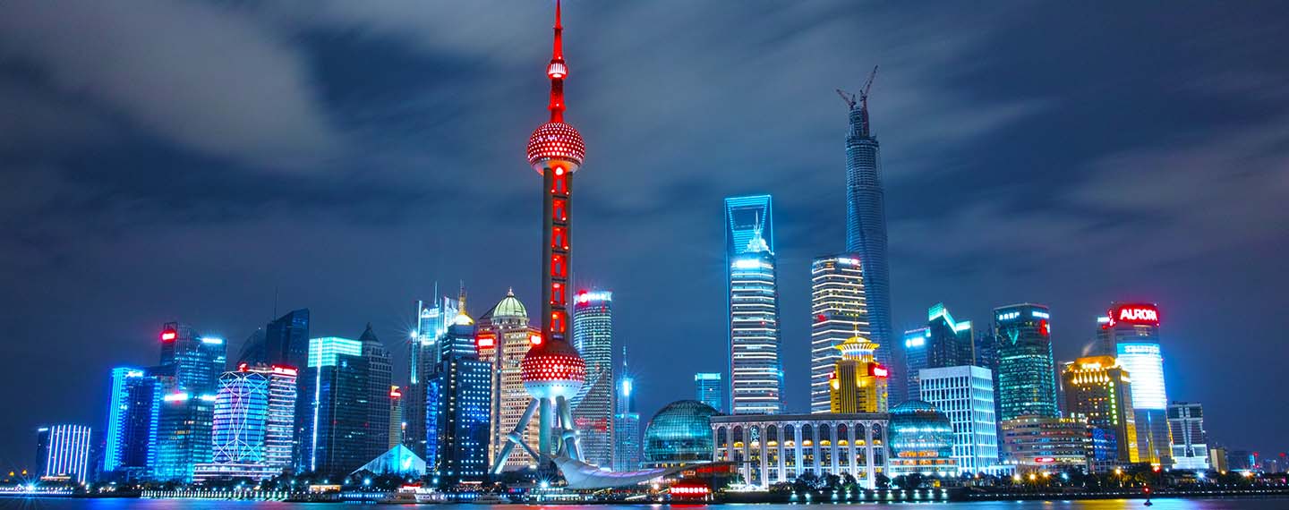 La prosperidad común y la circulación dual: el nuevo modelo de desarrollo de China. Foto panorámica de Wai Tan en Shanghái, China. Foto: Li Yang