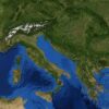 Satellite caption of the Mediterranean Sea (Southern Europe). Source: Screenshot from NASA World Wind (retouched). Photo: Eric Gaba (Sting) (Public domain / via Wikimedia Commons).