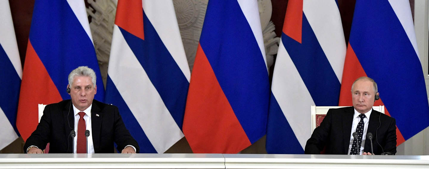 Rueda de prensa de Miguel Díaz-Canel (presidente de Cuba) y Vladimir Putin (presidente de Rusia) tras las Russian-Cuban Talks de 2018. Foto: Kremlin.ru (CC BY 4.0).